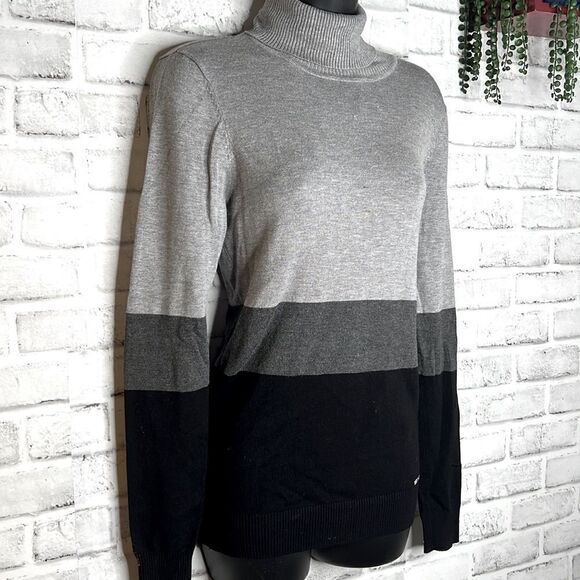 Calvin Klein Colorblock Turtleneck Knit Sweater Size XS - Picture 3 of 5